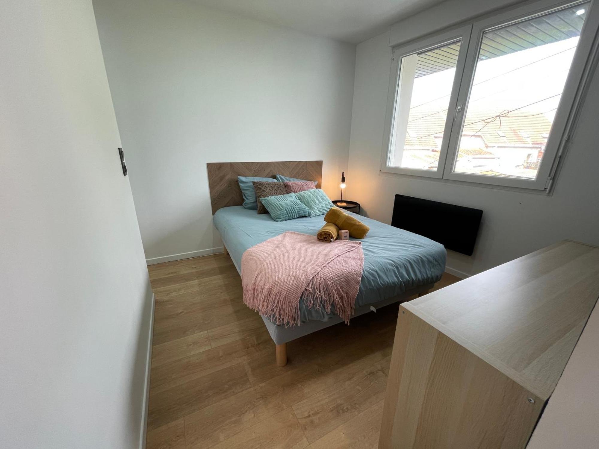 Les 3 Suites - 6 Personnes - 3 Chambres Avec Sdb Privatives Lens Exterior foto