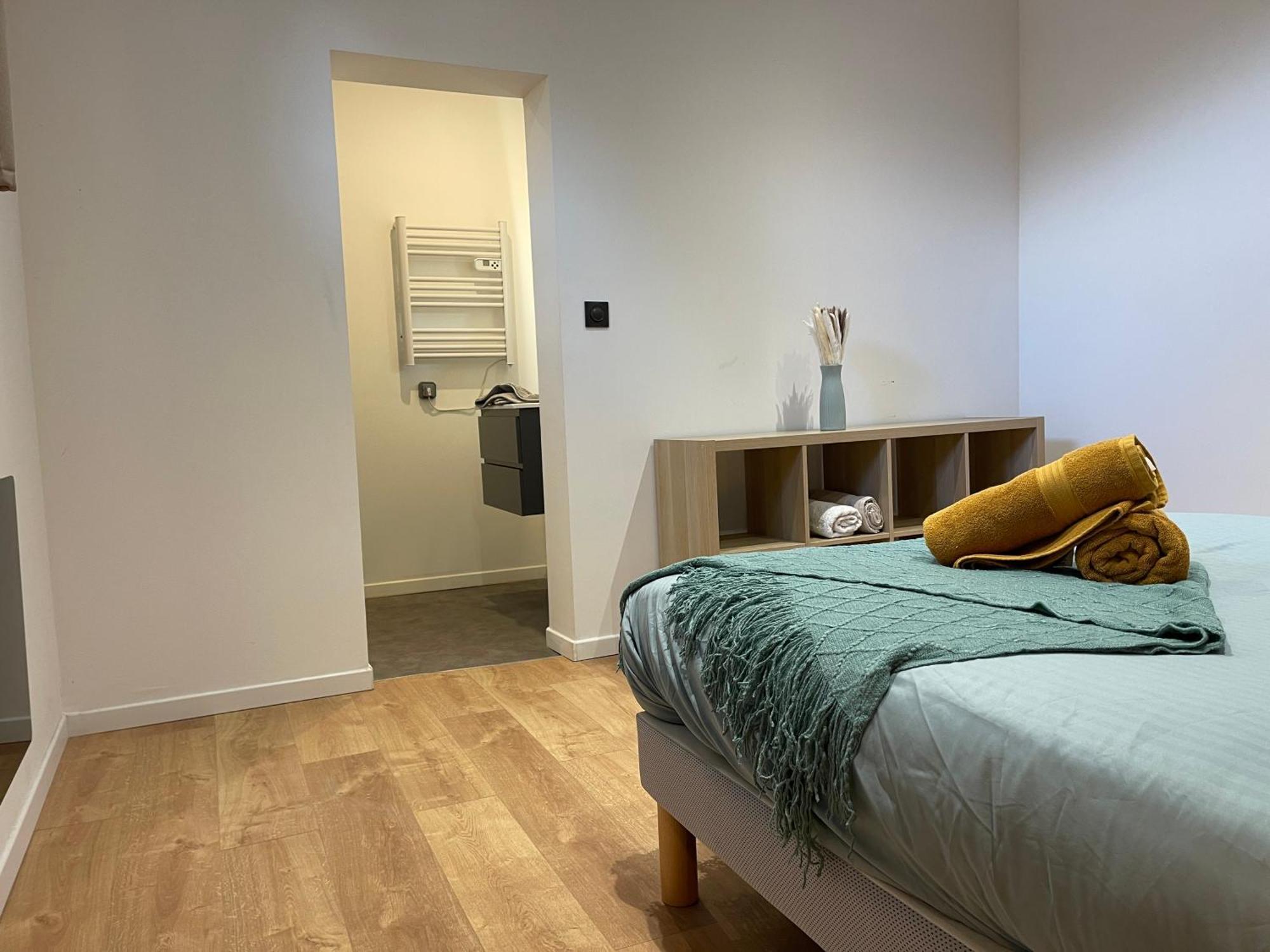 Les 3 Suites - 6 Personnes - 3 Chambres Avec Sdb Privatives Lens Exterior foto